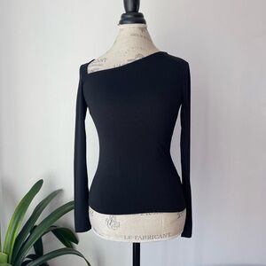 Asymmetric one shoulder longsleeve top